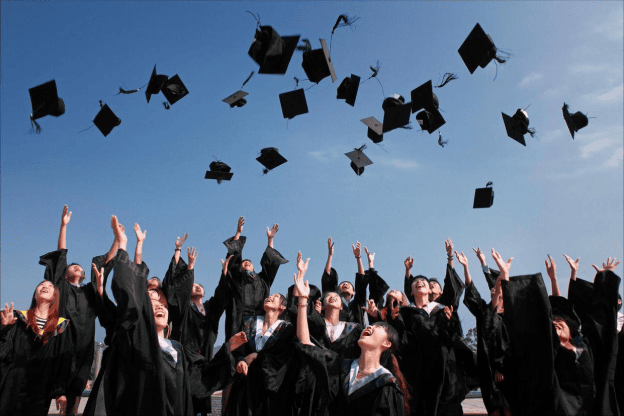 4 Reasons Why You Should Buy an Online Degree